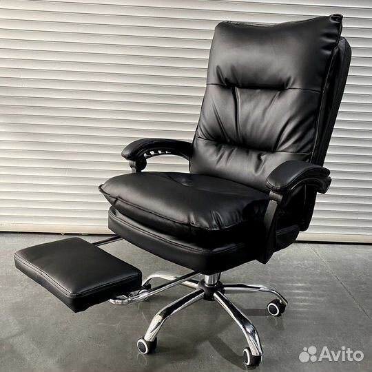 Офисное кресло