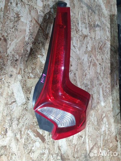 Фонарь задний правый Volvo V60 универсал B4164T