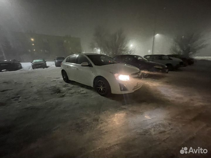 Chevrolet Cruze 1.8 AT, 2013, битый, 140 000 км