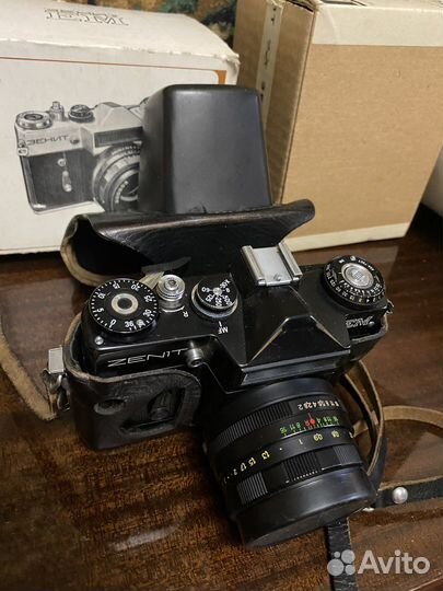 Пленочный фотоаппарат зенит