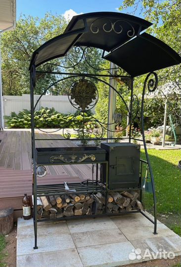 Мангал кованый с крышей