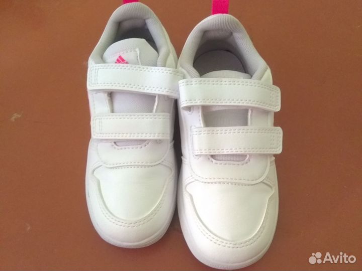 Кроссовки adidas оригинал
