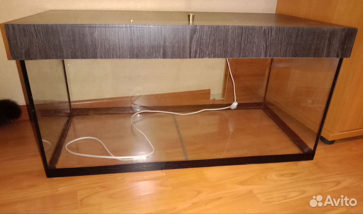 Аквариум с крышкой