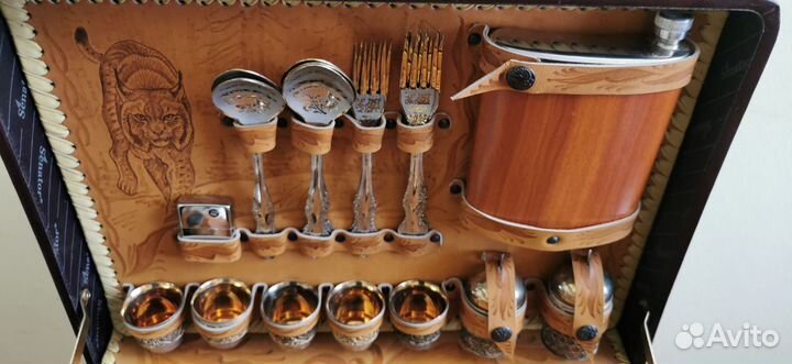 Набор для пикника в чемодане