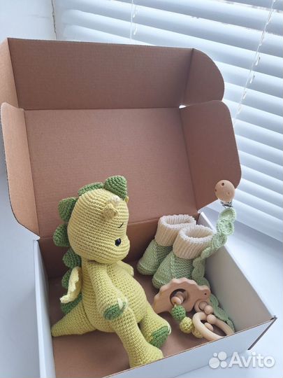 Вязаный набор для новорожденного