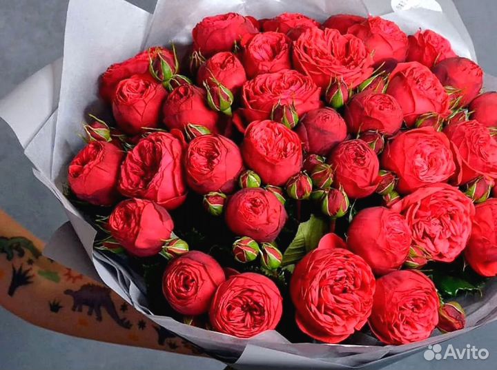 Букет из 17 пионовидных роз