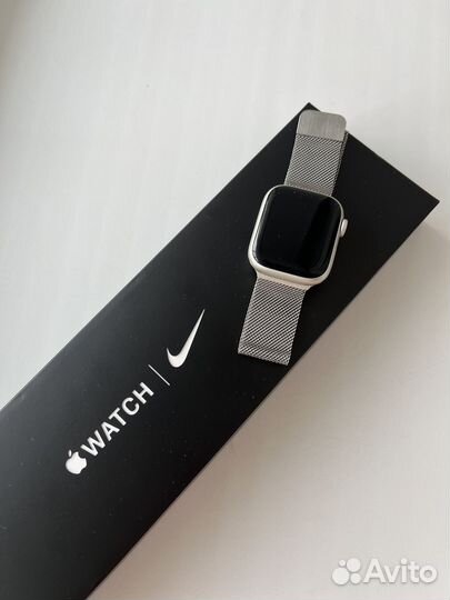 Смарт-часы Apple Watch Series 7 - 41 мм