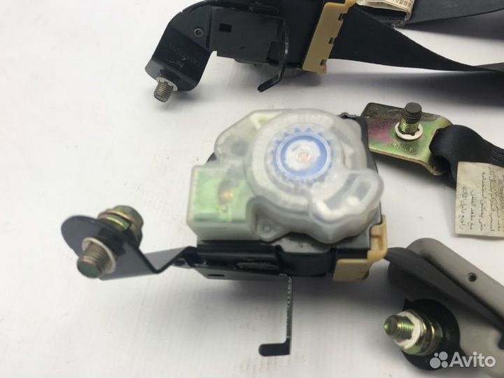 Ремень безопасности задний Subaru Impreza GD 2000