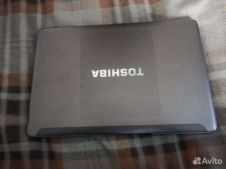 Ноутбук toshiba