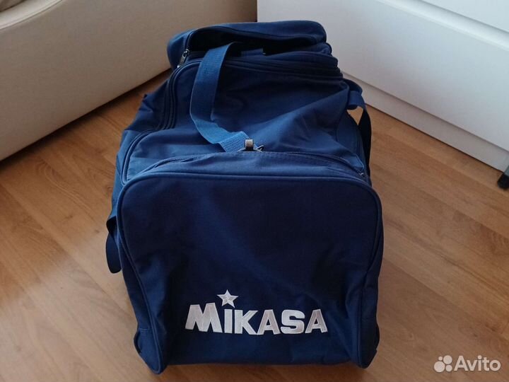 Сумка mikasa новая на колесиках с выдв. ручкой