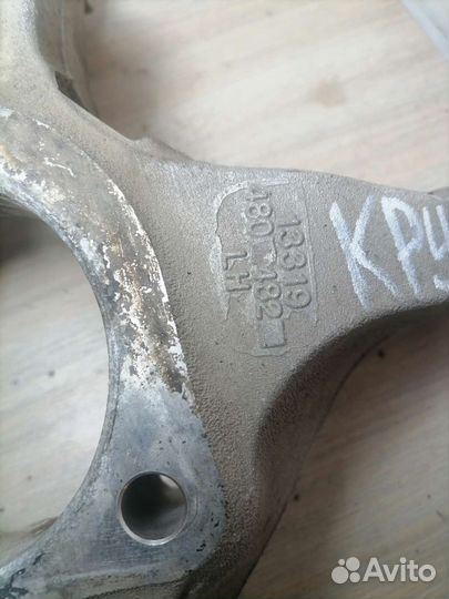 Поворотный кулак левый Chevrolet Cruze Opel Astra