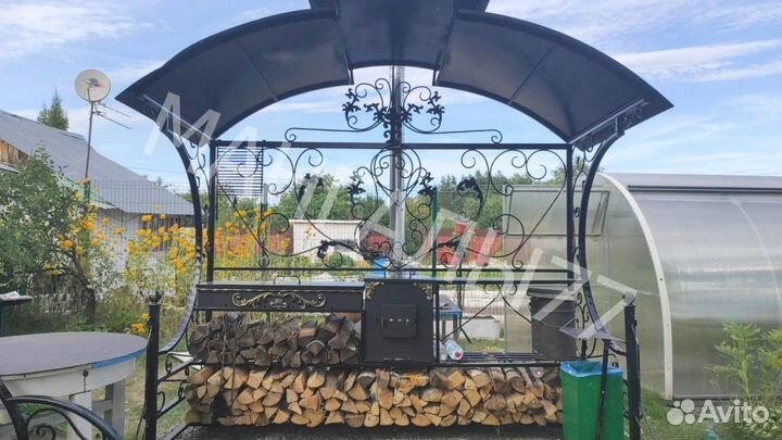 Кованные мангалы с крышей