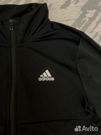 Спортивная кофта adidas