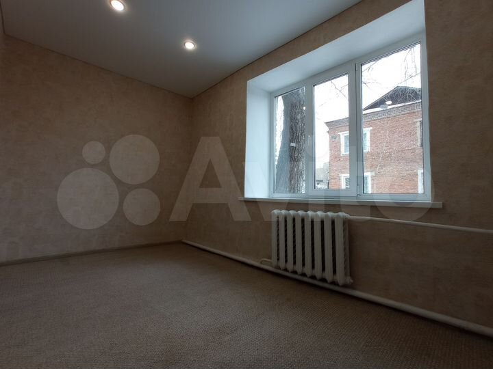 3-к. квартира, 44 м², 1/2 эт.