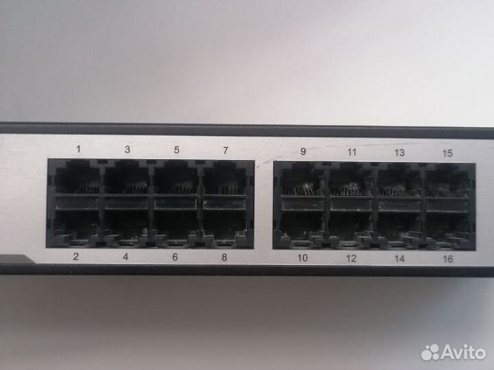 Коммутатор D-Link DES-1016D