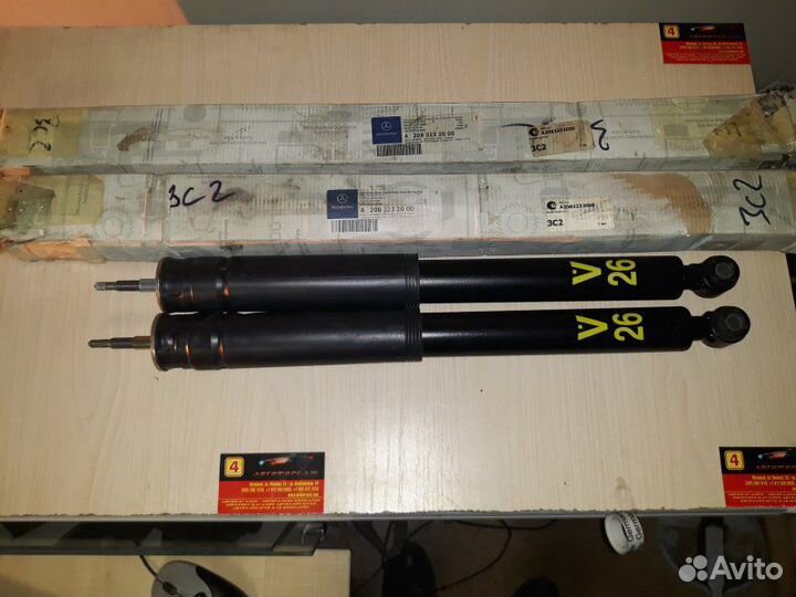 Амортизатор передний Mersedes Clk 1997