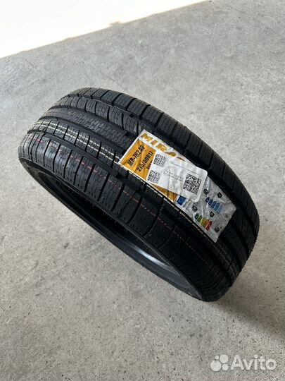 Mirage MR-700 AS 215/50 R17 95V
