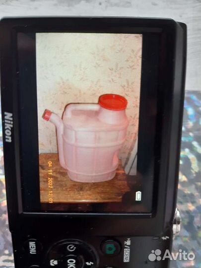 Пластиковая бутылка и канистры