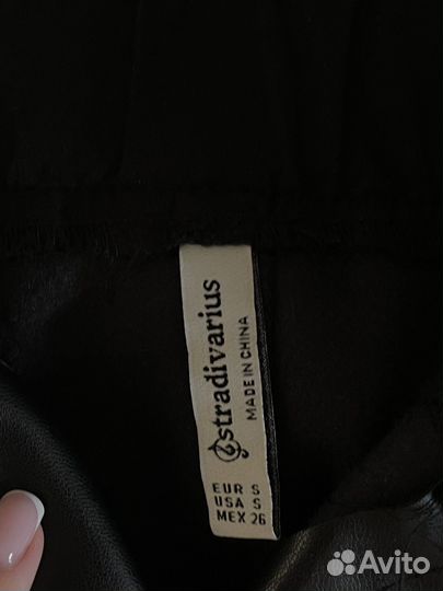 Шорты из экокожи Stradivarius