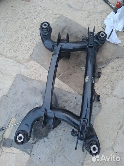 Подрамник задний bmw x5 e53