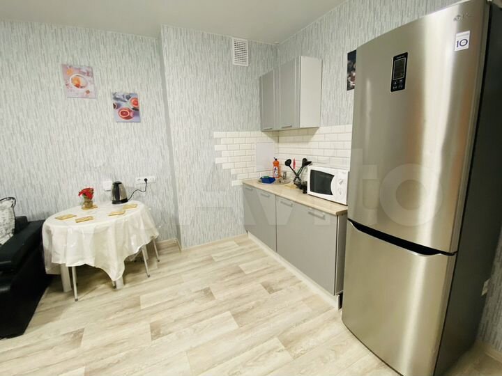 2-к. квартира, 58 м², 14/17 эт.