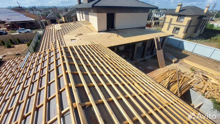 Разнорабочий на кровлю