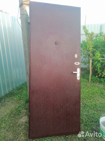 Дверь входная металлическая