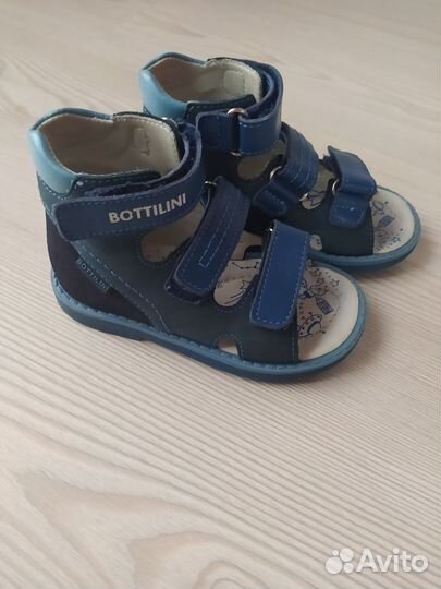 Сандалии для мальчика 24 размер