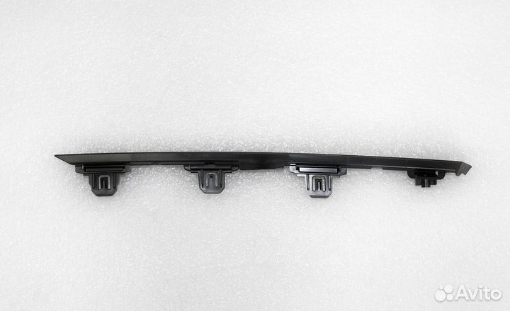 Toyota RAV4 -5 Молдинг переднего бампера правый