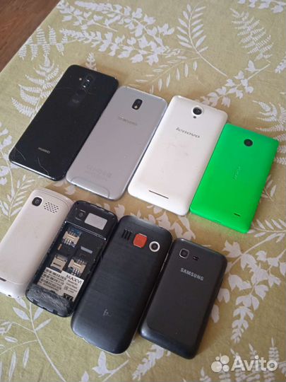 Мобильные телефоны на запчасти, реставрирование