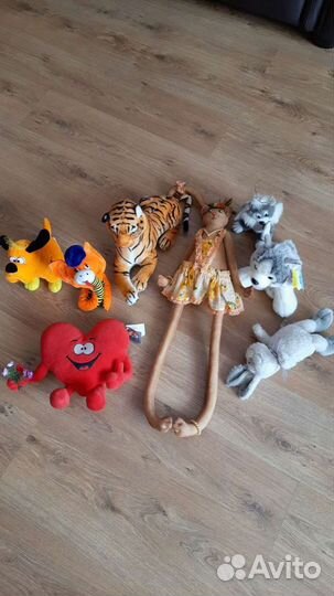 Мягкие игрушки Тигр Змея Зайчик Собачка Енот