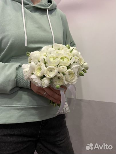 Свадебный букет ранункулюс