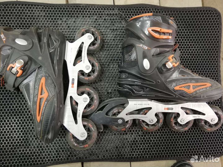 Роликовые коньки