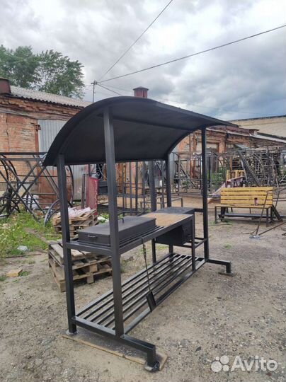 Мангал в подарок мужу в стиле лофт