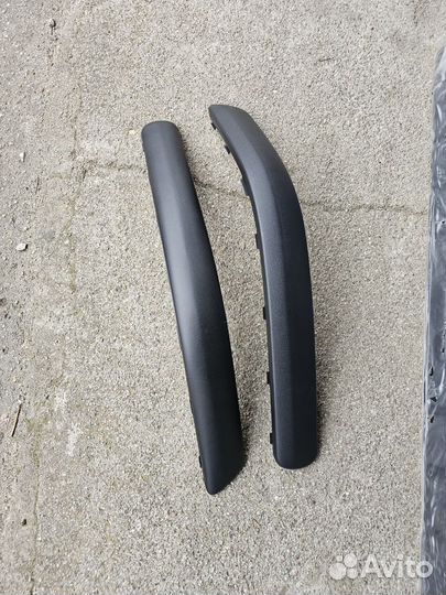 Молдинг заднего бампера VW Golf 4 (Комплект)