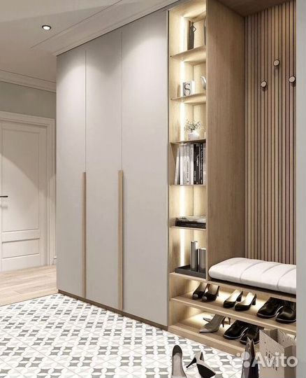 Прихожая со шкафом