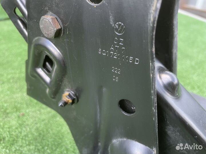 Педаль тормоза Skoda Fabia I (1999—2004)