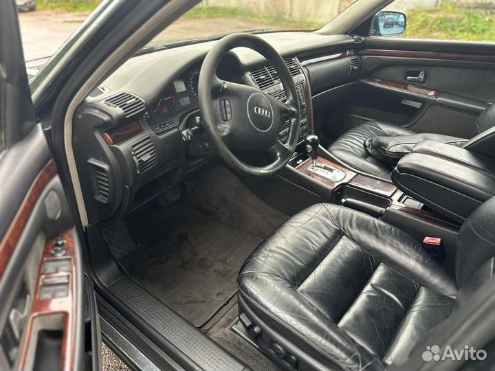 Audi A8 3.3 AT, 2001, 300 000 км