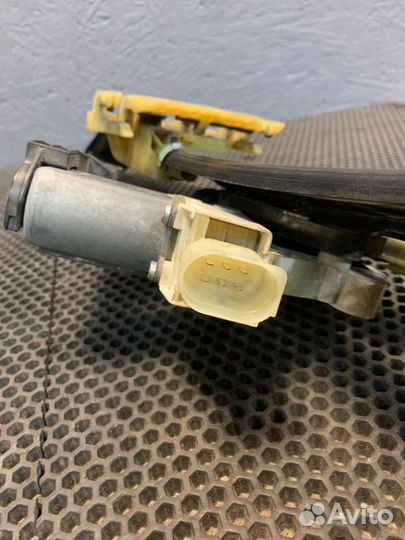 Стеклоподъемный механизм задний правый Bmw 520I
