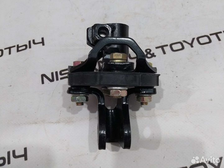 Муфта рулевого кардана Nissan Pathfinder R51