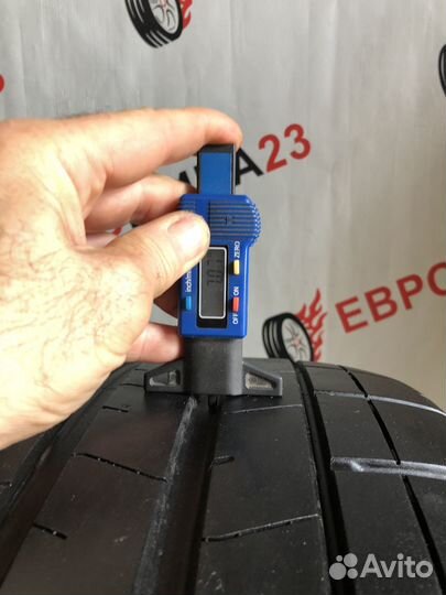 Pirelli P Zero PZ4 295/35 R20 105