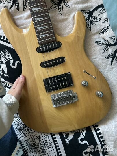 Комбоусилитель и Электрогитара