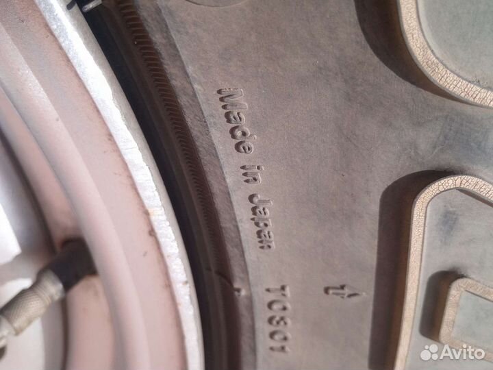 Bridgestone V600 215/70 R16