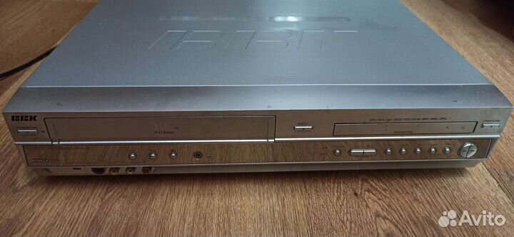 Видеомагнитофон BBK DVD/VHS recorder (DW9938S)