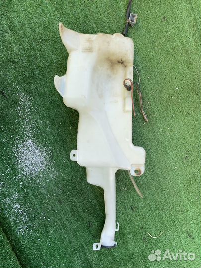 Бачок стеклоомывателя Toyota RAV4 ACA21