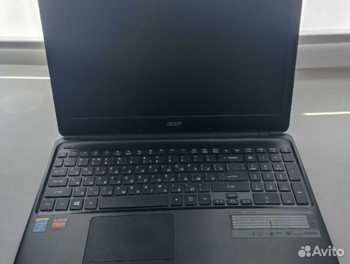 Acer aspire E1 572G/ Core i3/ 4GB