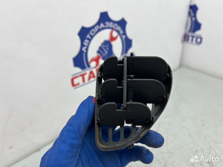 Дефлектор воздушный левый Kia Spectra ижевский S6D