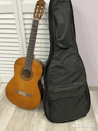 Классическая гитара yamaha c40