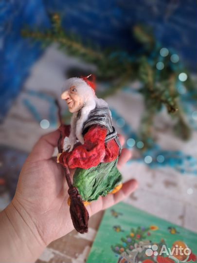 Ватная елочная игрушка Ягуся