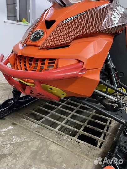 BRP SKI-DOO summit X 800r etec 154